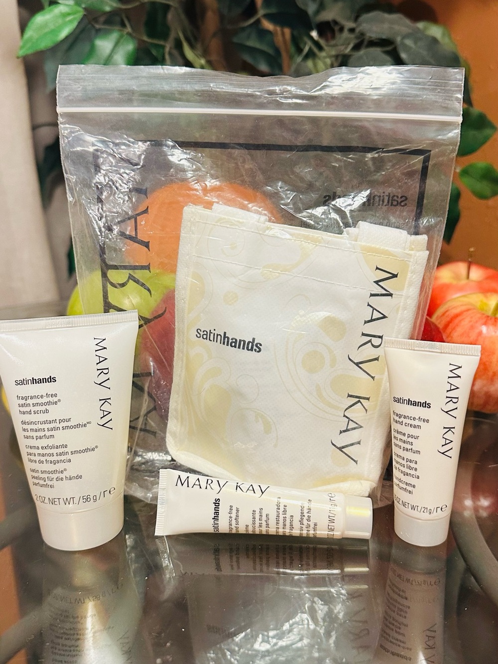 NWT Mary Kay Fragrance Free Mini Satin Hands Pampering Set Trio